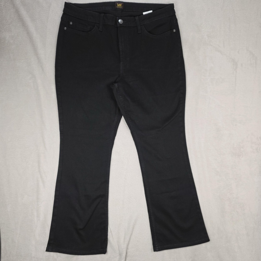 Lee Jeans Womens 16 Short Black Bootcut Midrise Stretch Friction Resistant Denim